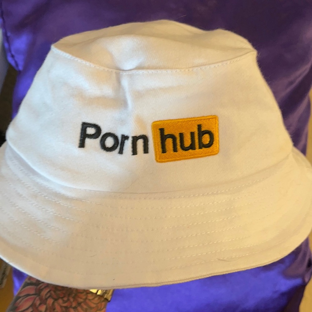 Pornhub Bucket Hat. NWOT